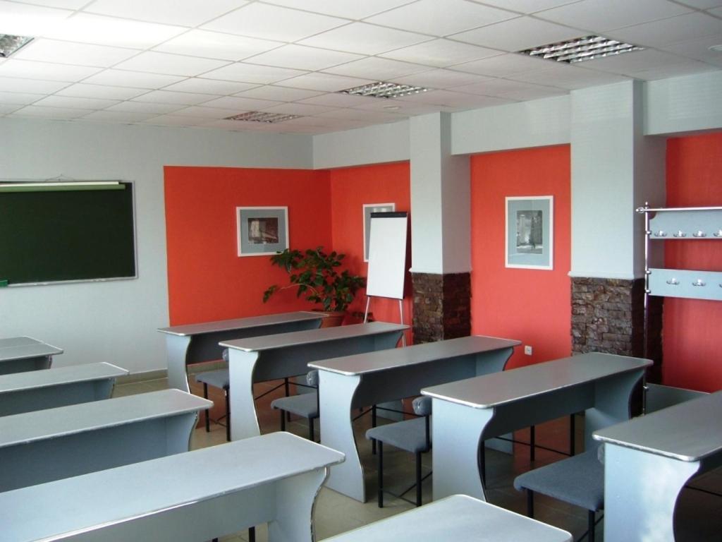 Hotel Profspilkovyi 루치크 외부 사진