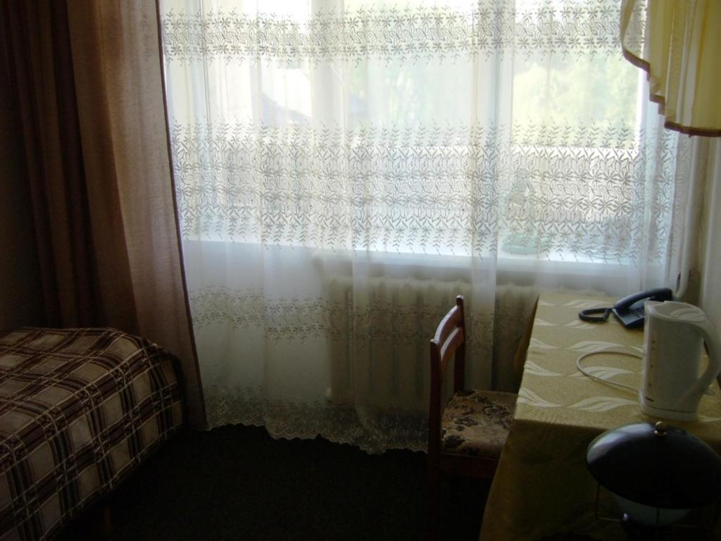 Hotel Profspilkovyi 루치크 외부 사진