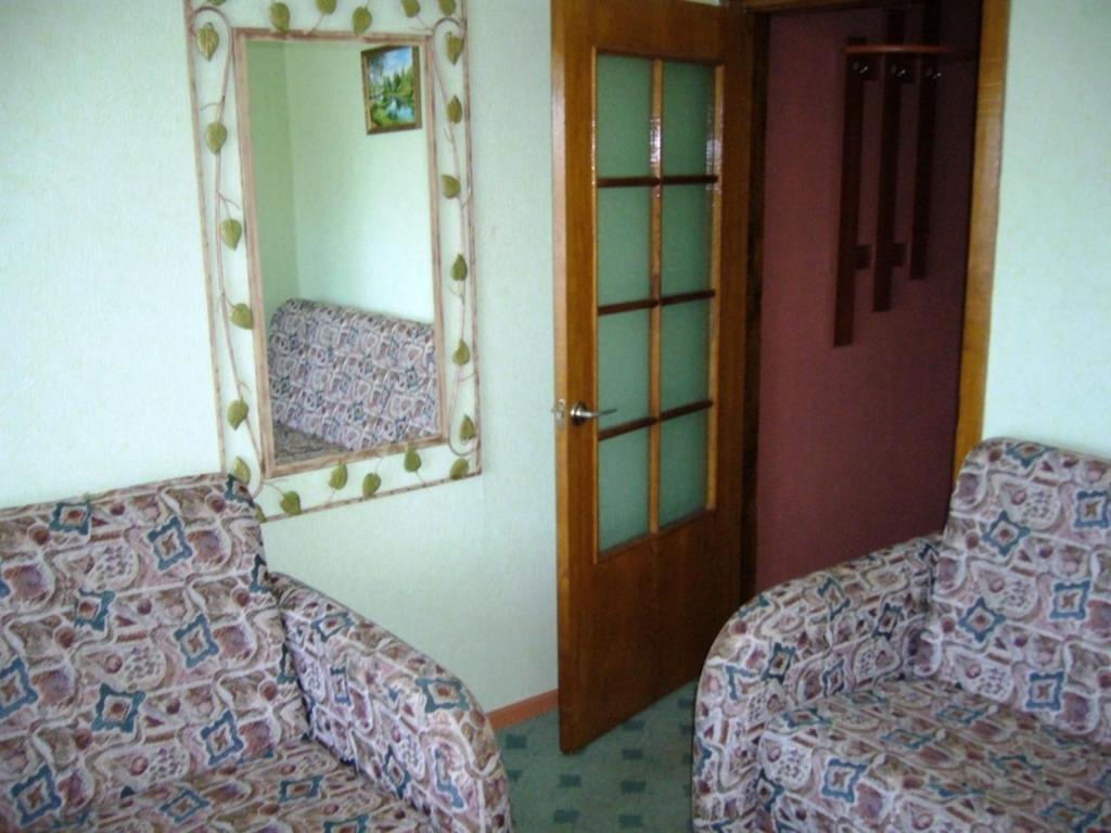 Hotel Profspilkovyi 루치크 외부 사진