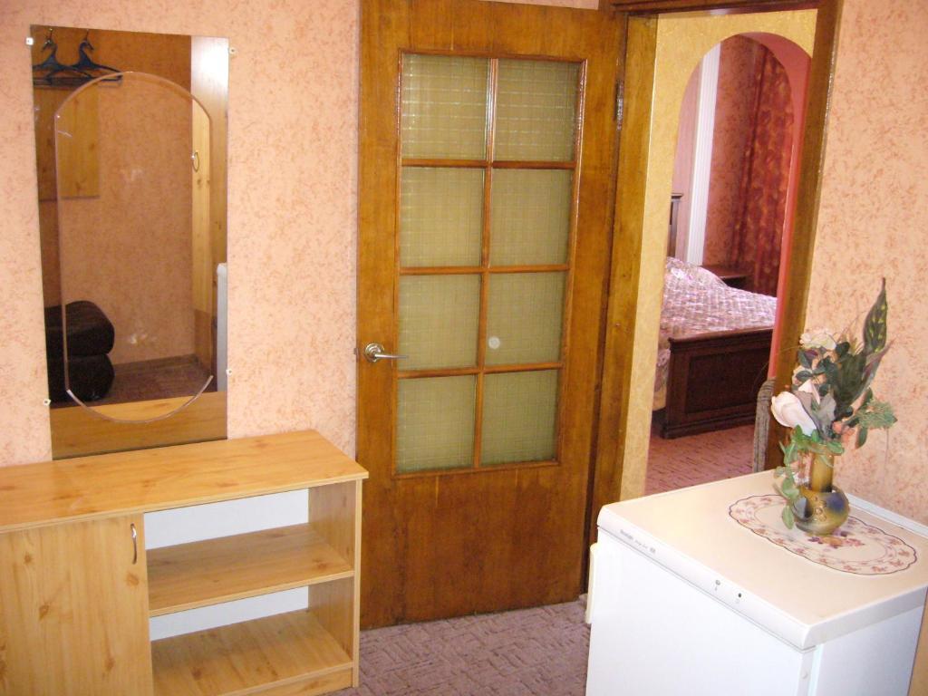 Hotel Profspilkovyi 루치크 객실 사진