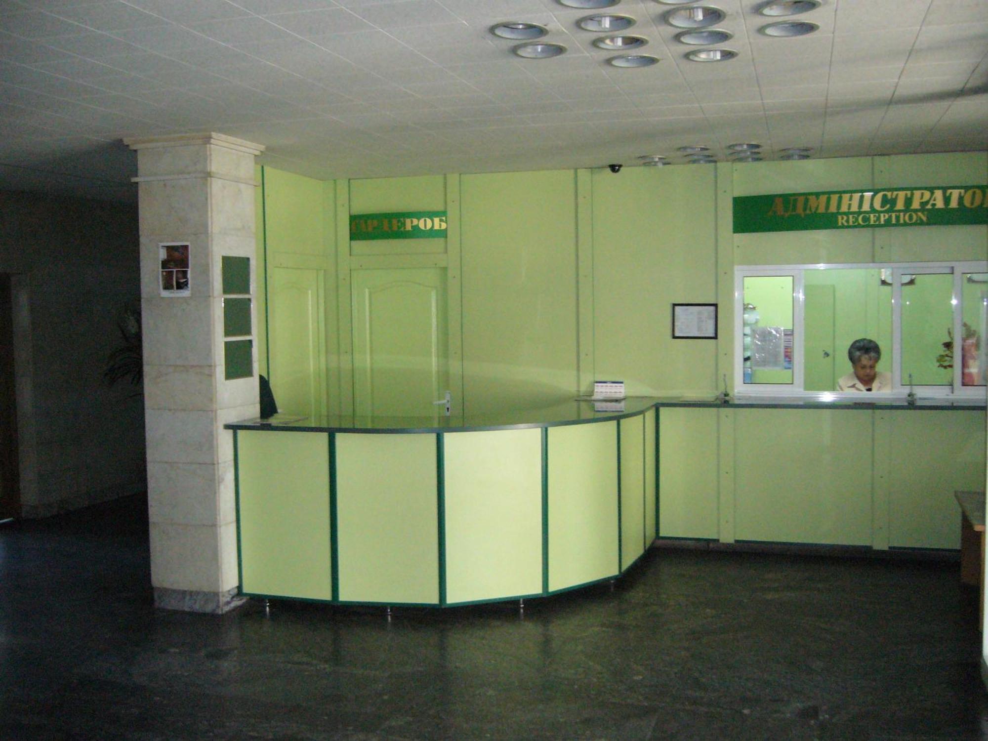 Hotel Profspilkovyi 루치크 외부 사진