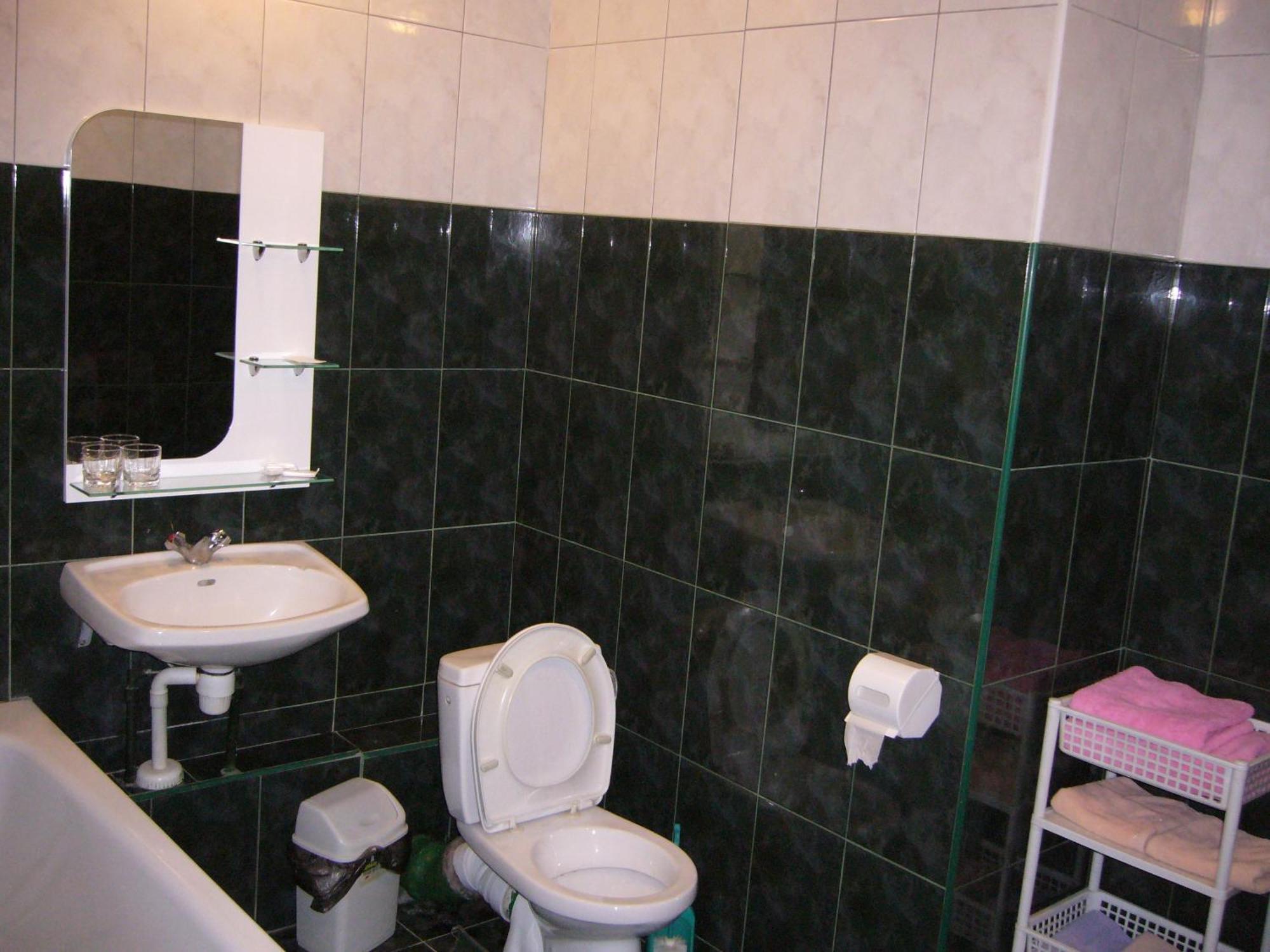 Hotel Profspilkovyi 루치크 외부 사진