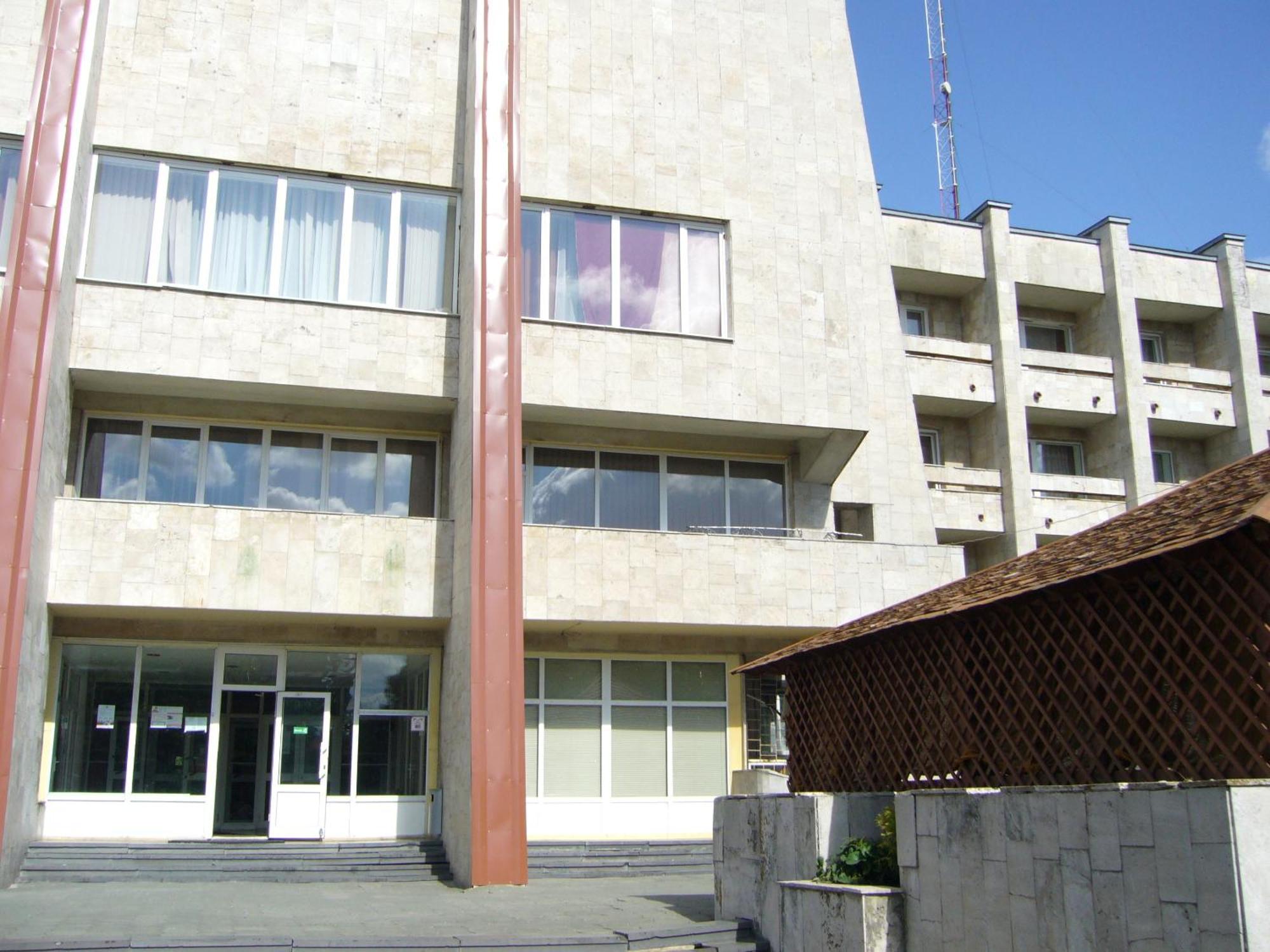 Hotel Profspilkovyi 루치크 외부 사진